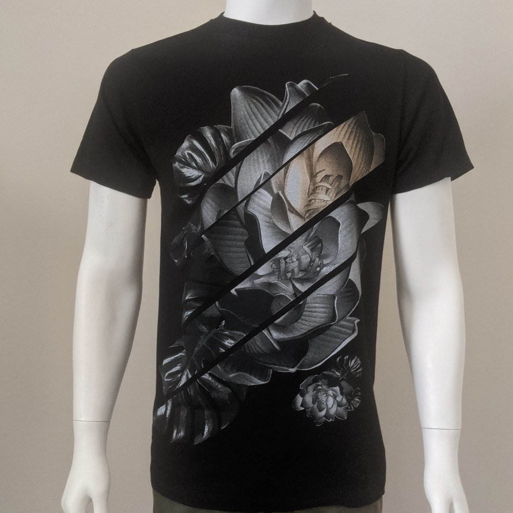 ASTRONOMY Black Rose NWT!!